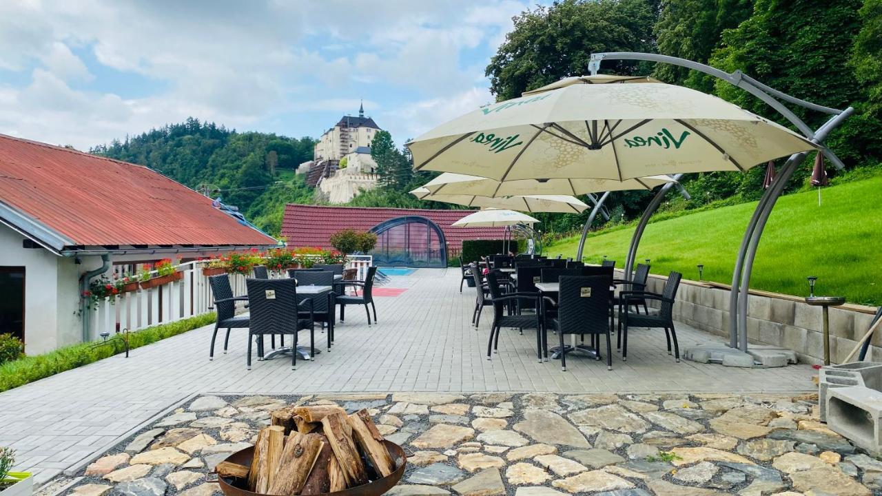 UniqHotel Česky Šternberk Eksteriør bilde